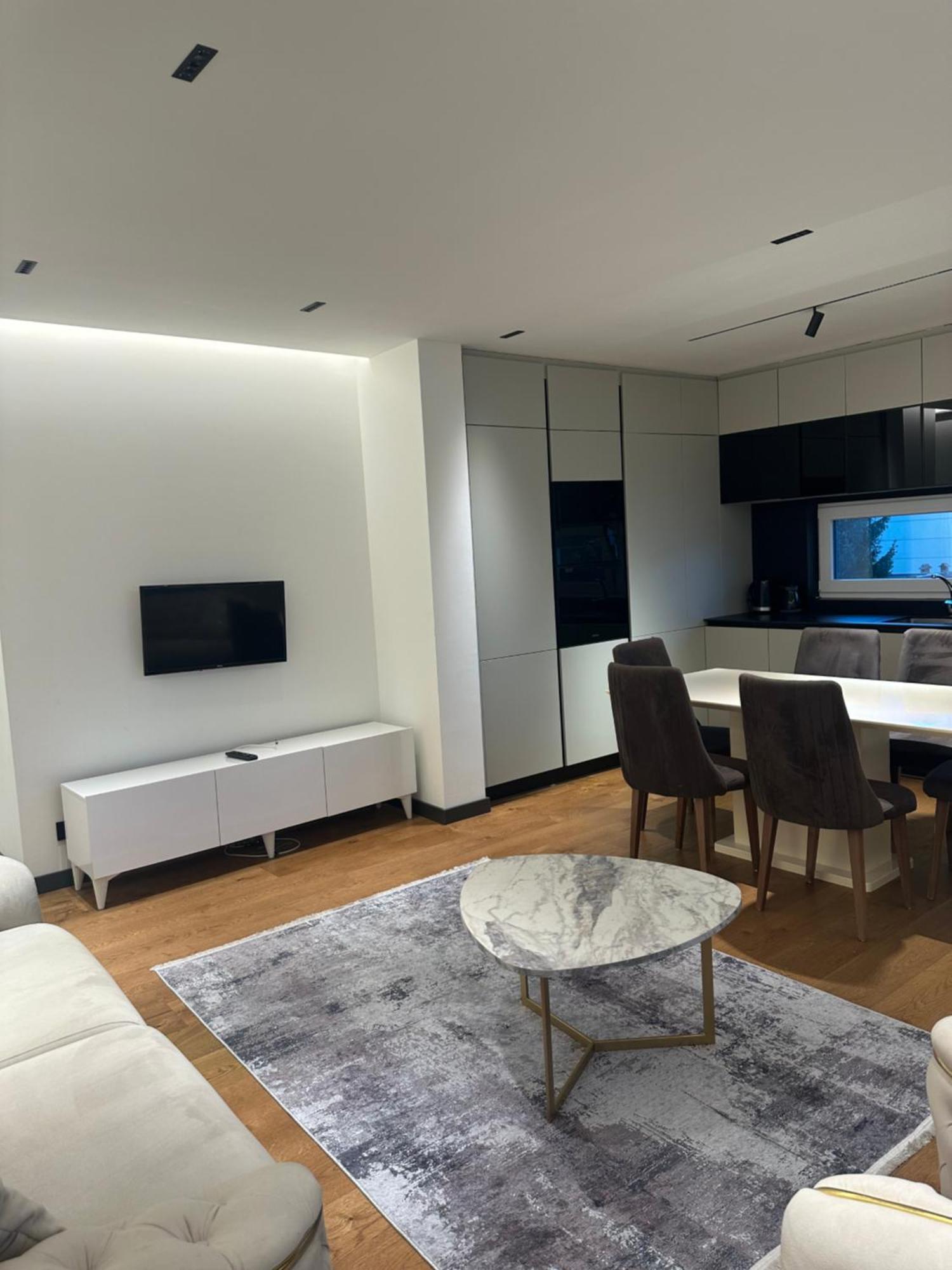 Appartamento Skyline Exclusive Pejë Esterno foto