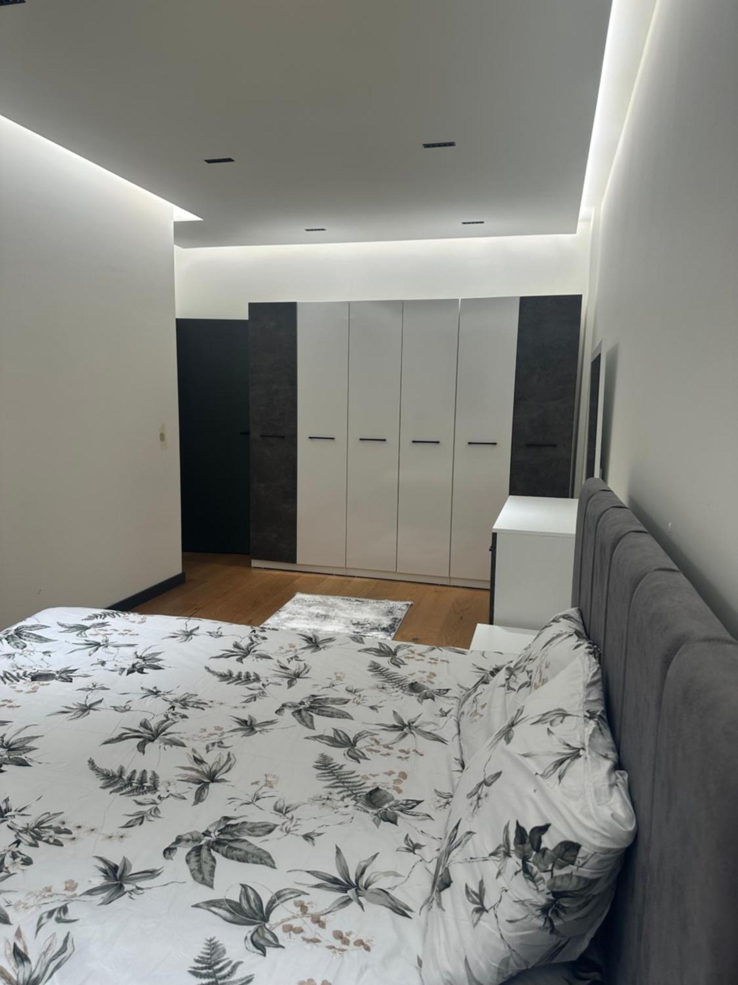 Appartamento Skyline Exclusive Pejë Esterno foto